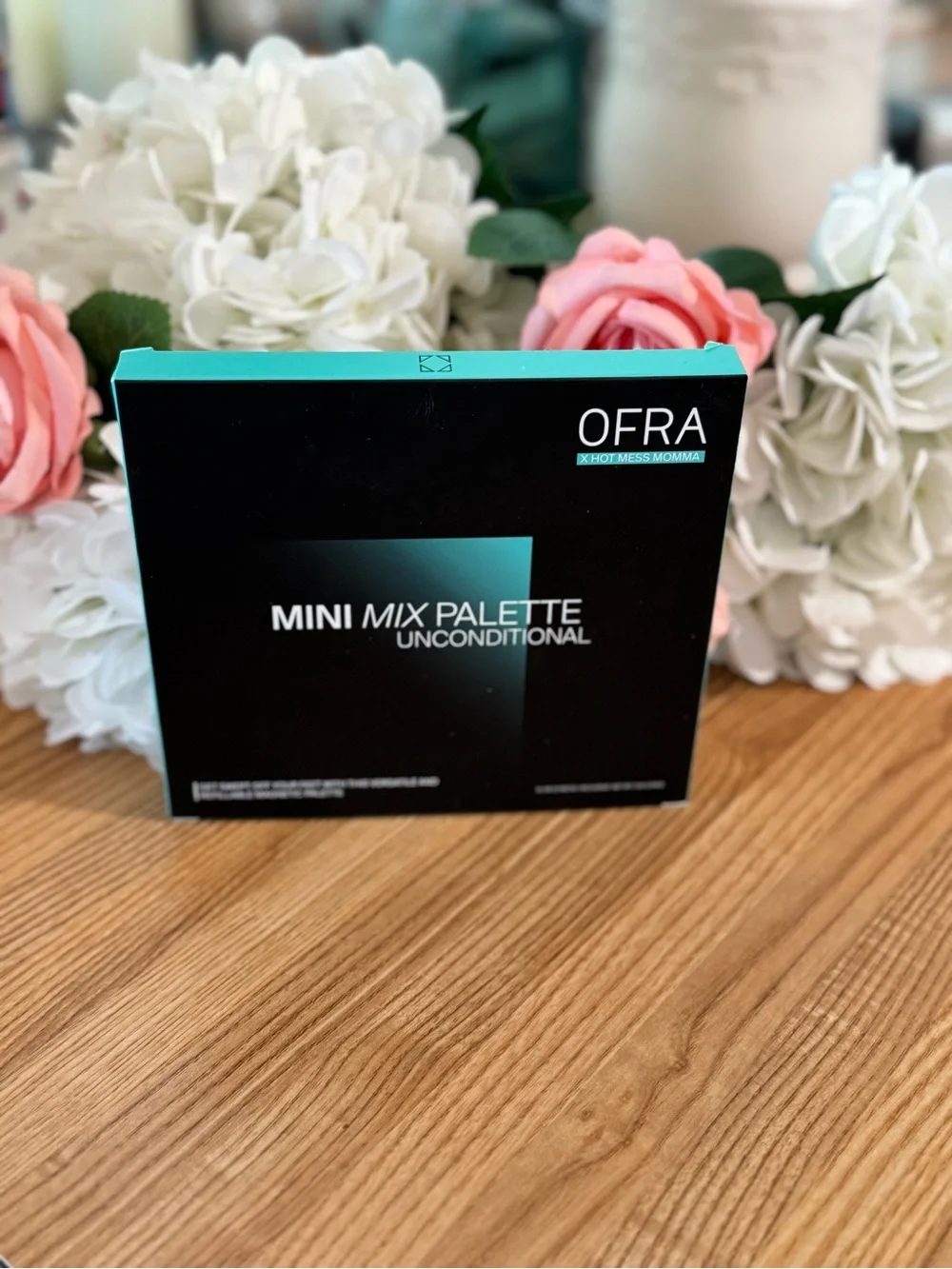 OFRA Eyeshadow Palette — Pink, Brown & Gold Shades mini mix unconditional nwt